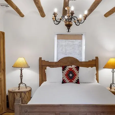 Holiday home 4 Bedroom - 5 Min. Walk To Canyon Road - Mariposa
