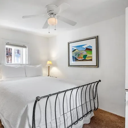 4 Bedroom - 5 Min. Walk To Canyon Road - Mariposa *