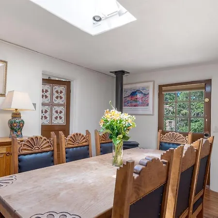 4 Bedroom - 5 Min. Walk To Canyon Road - Mariposa
